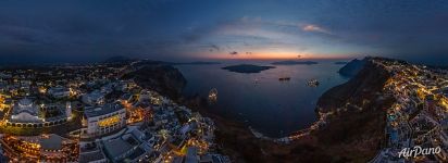 Fira at night Fira at night