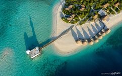 Over Maamunagau Island